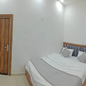 Rohit ,agra Cantt Railway Station Guest house