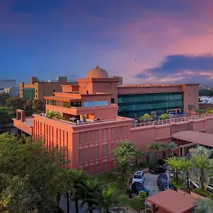 5* Hotel Taj & Convention Centre,