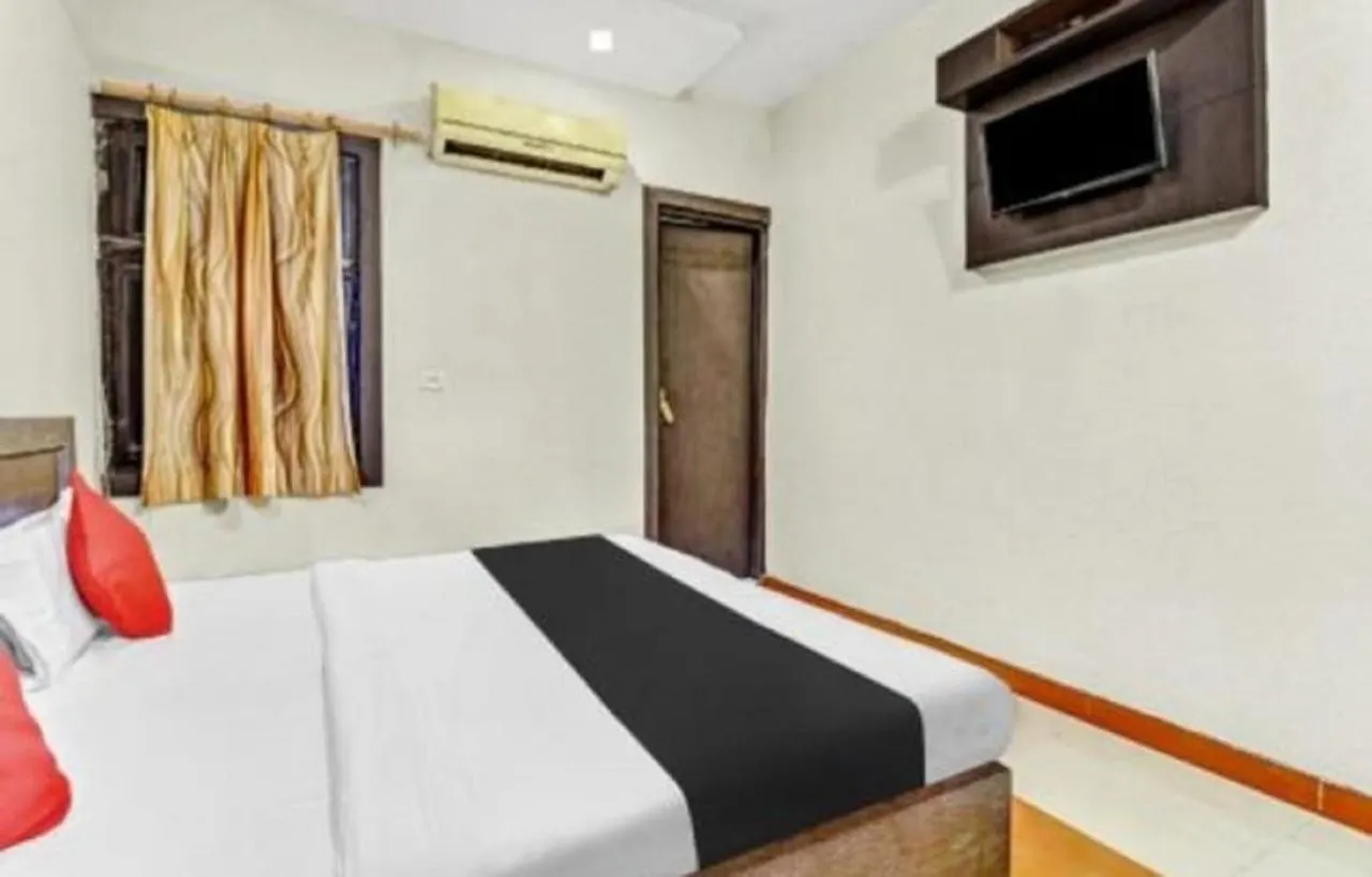 Om Sai Nath Hotel & Restaurant By Wb Inn Agra  India